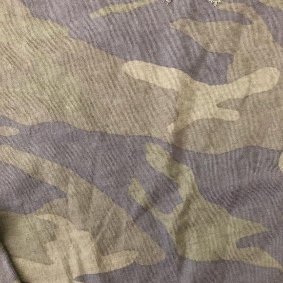 A&F Camo Top - Picture 2 of 2
